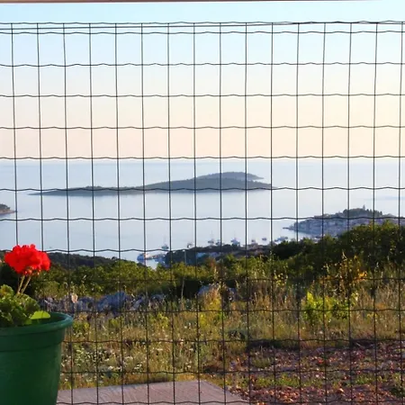 Holiday home Robinzonski Turizam 