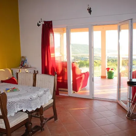 Vakantiehuis Robinzonski Turizam 