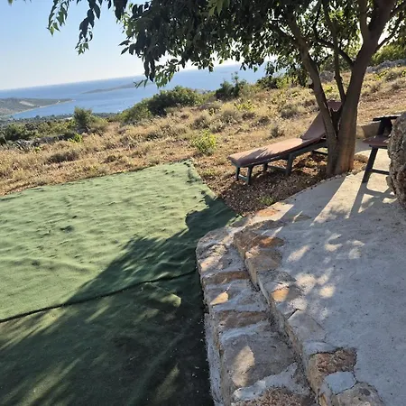 Vakantiehuis Robinzonski Turizam 
