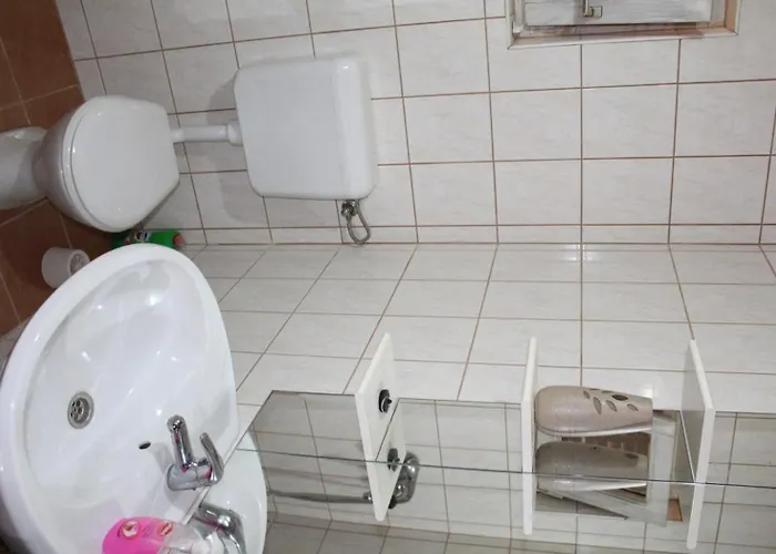 Vakantiehuis Robinzonski Turizam 